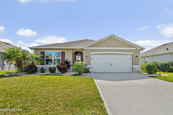 Property Slideshow image 2 of 41 | 1332 middle lake dr, Ormond Beach, FL, 32174
