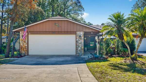 Property Slideshow image 2 of 63 | 33 lakepoint cir, Port Orange, FL, 32128