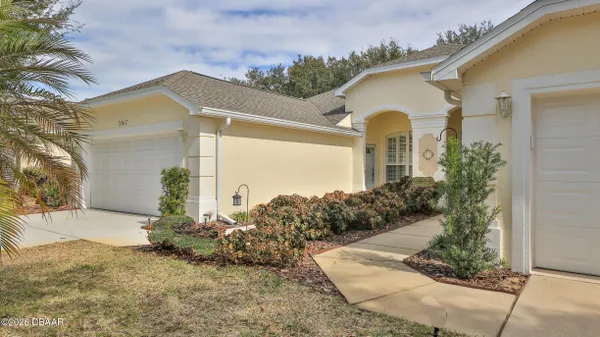 Property Slideshow image 2 of 35 | 3017 glin cir, Ormond Beach, FL, 32174