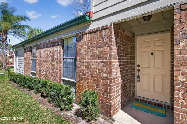 Property Slideshow image 3 of 62 | 128 bermuda petrel ct, Daytona Beach, FL, 32119