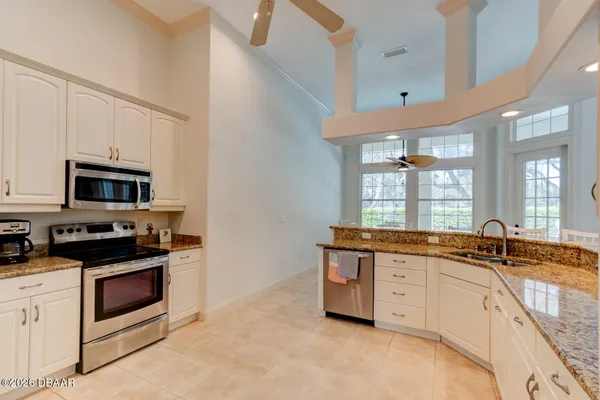 Property Slideshow image 3 of 39 | 1333 antrim cir, Ormond Beach, FL, 32174