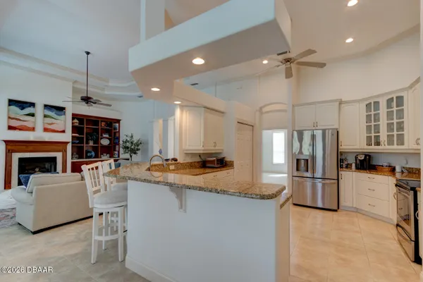 Property Slideshow image 2 of 39 | 1333 antrim cir, Ormond Beach, FL, 32174