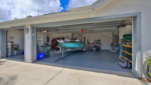 Property Slideshow image 2 of 72 | 2 creek bend way, Ormond Beach, FL, 32174