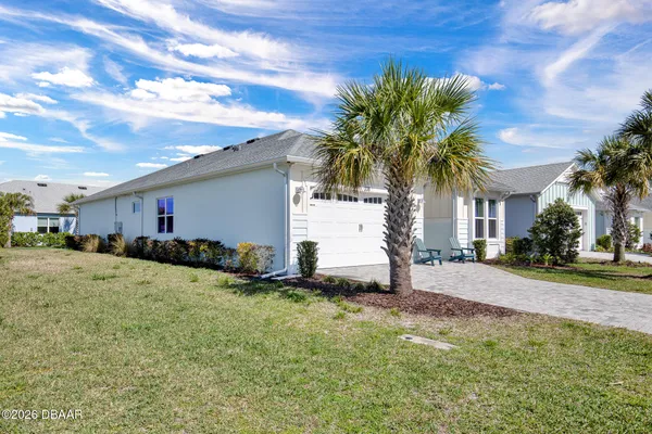 Property Slideshow image 3 of 98 | 338 lost shaker way, Daytona Beach, FL, 32124