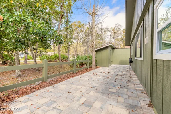 Property Slideshow image 3 of 28 | 111 cypress pond rd, Port Orange, FL, 32128