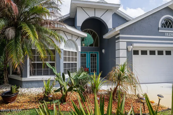 Property Slideshow image 3 of 32 | 1128 killarney dr, Ormond Beach, FL, 32174