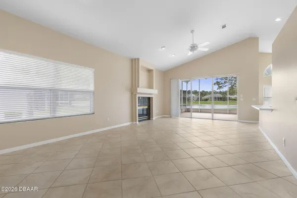 Property Slideshow image 3 of 100 | 60 villa lago ln, Ormond Beach, FL, 32174