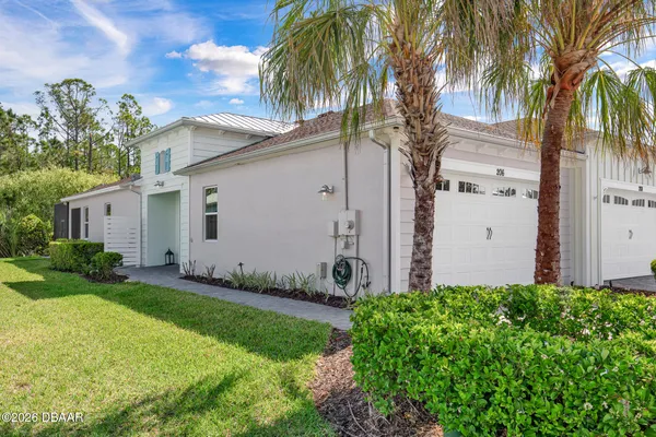 Property Slideshow image 3 of 81 | 206 st somewhere dr, Daytona Beach, FL, 32124