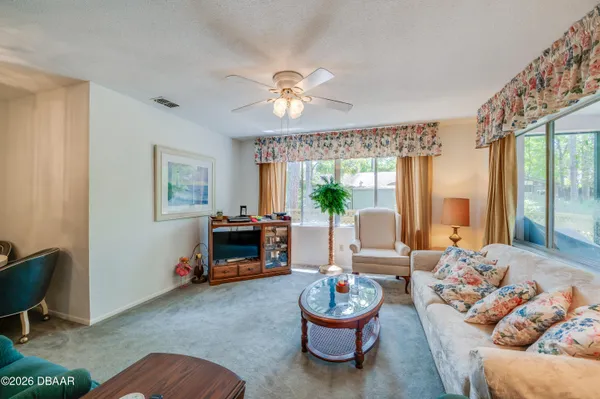 Property Slideshow image 2 of 26 | 18 summer trees rd, Port Orange, FL, 32128