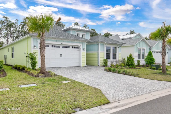 Property Slideshow image 2 of 79 | 817 bama breeze dr, Daytona Beach, FL, 32124