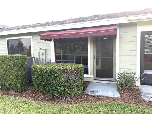 Property Slideshow image 3 of 11 | 30 landings ln, Ormond Beach, FL, 32174