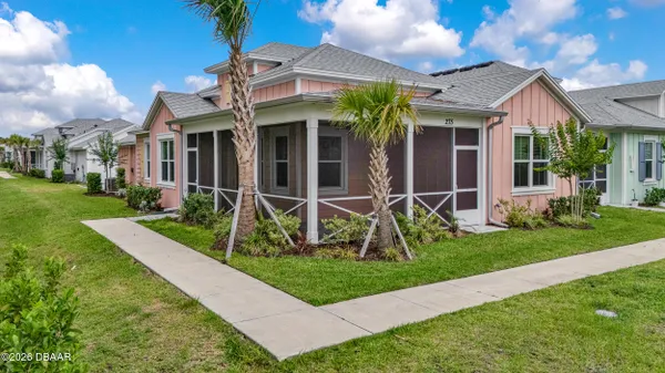 Property Slideshow image 2 of 68 | 275 pop top ln, Daytona Beach, FL, 32124
