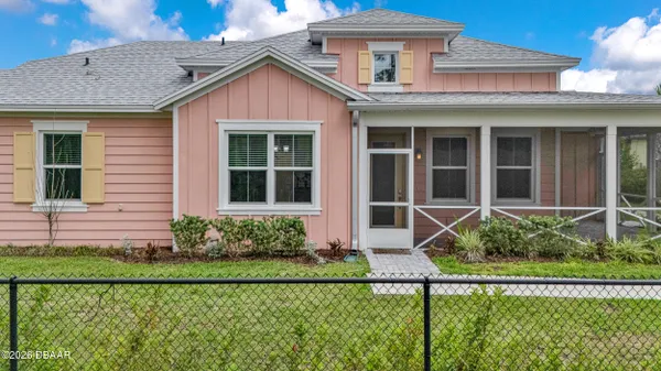 Property Slideshow image 3 of 68 | 275 pop top ln, Daytona Beach, FL, 32124