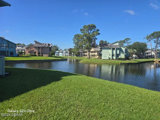 Property Slideshow image 2 of 7 | 130 blue heron dr a, Daytona Beach, FL, 32119