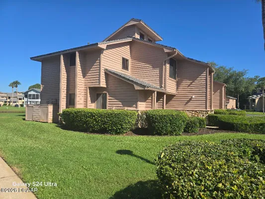 Property Slideshow image 3 of 7 | 130 blue heron dr a, Daytona Beach, FL, 32119