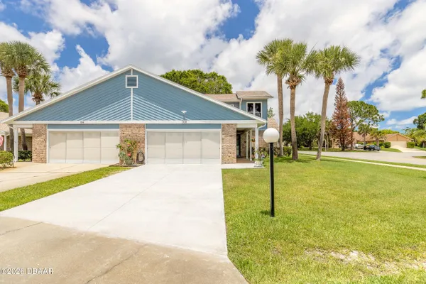 Property Slideshow image 2 of 43 | 100 black crow cir 4000, Daytona Beach, FL, 32119