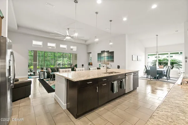 Property Slideshow image 3 of 76 | 872 creekwood dr, Ormond Beach, FL, 32174