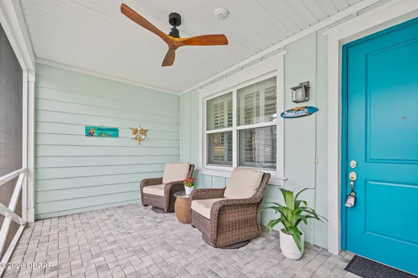 Property Slideshow image 2 of 40 | 401 parrot ln, Daytona Beach, FL, 32124