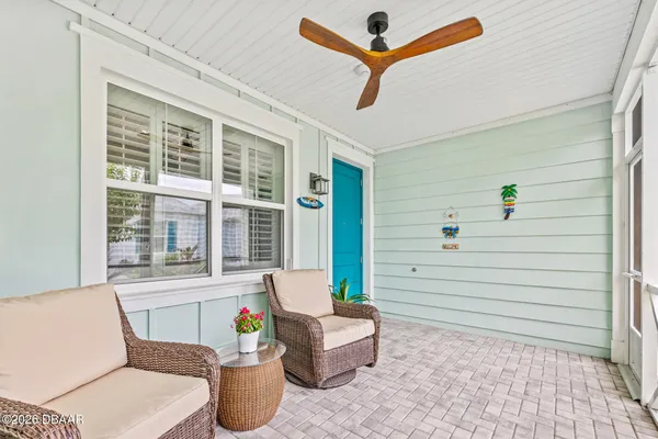 Property Slideshow image 3 of 40 | 401 parrot ln, Daytona Beach, FL, 32124