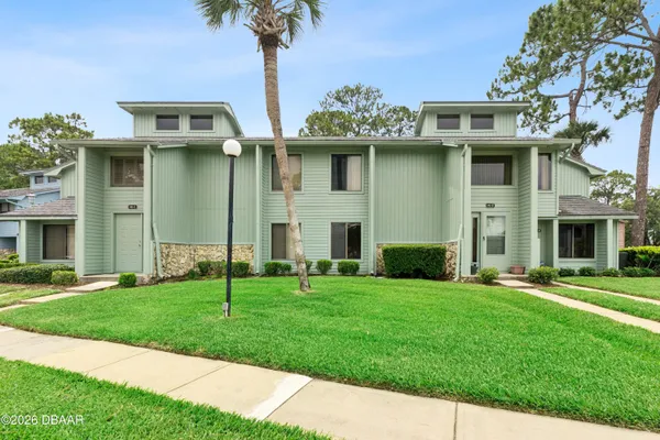 Property Slideshow image 2 of 33 | 141 golden eye dr b, Daytona Beach, FL, 32119