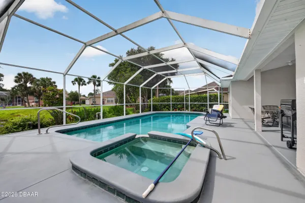 Property Slideshow image 3 of 48 | 56 circle creek way, Ormond Beach, FL, 32174