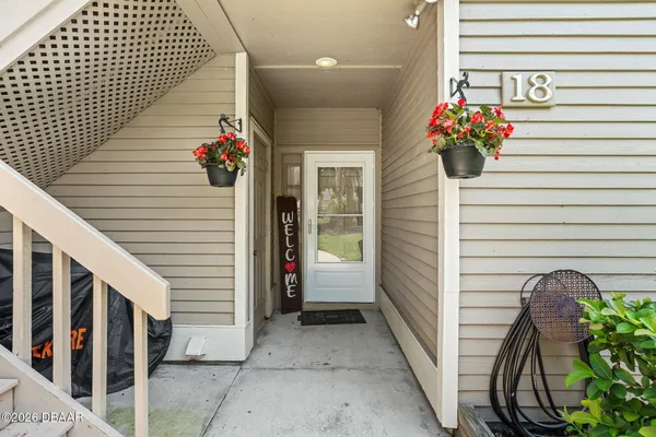 Property Slideshow image 3 of 65 | 18 magnolia dr s, Ormond Beach, FL, 32174