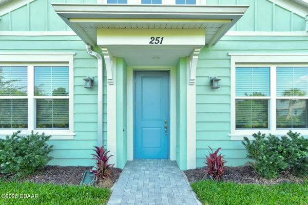 Property Slideshow image 2 of 36 | 251 gypsy palace ln, Daytona Beach, FL, 32124