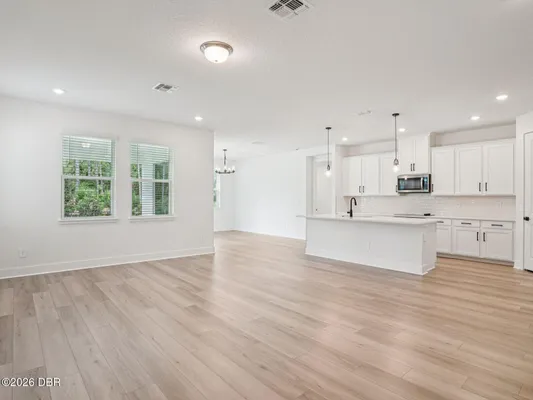 Property Slideshow image 3 of 10 | 1312 oakhaven ave, Ormond Beach, FL, 32174