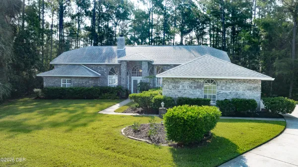 Property Slideshow image 2 of 63 | 16 crescent lake way, Ormond Beach, FL, 32174