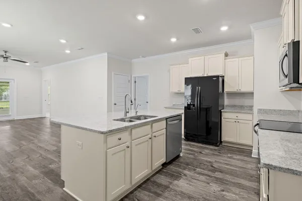 Property Slideshow image 3 of 34 | 328 lightning bug ln, Freeport, FL, 32439
