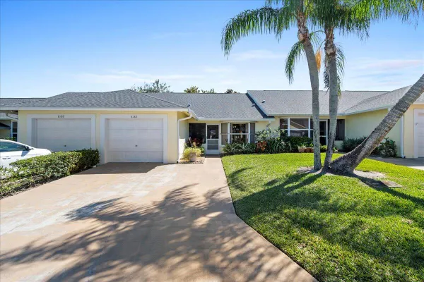 Property Slideshow image 3 of 32 | 8182 se fox hill pl, Hobe Sound, FL, 33455