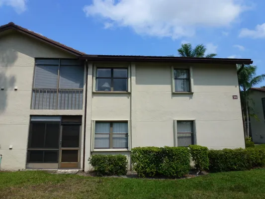 Property Slideshow image 2 of 39 | 7586 tahiti ln 201, Lake Worth, FL, 33467