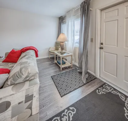 Property Slideshow image 3 of 20 | 3040 lake osborne dr 106, Lake Worth Beach, FL, 33461