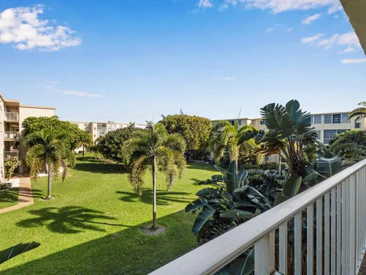 Property Slideshow image 3 of 41 | 2615 ne 3rd ct apt 317, Boynton Beach, FL, 33435