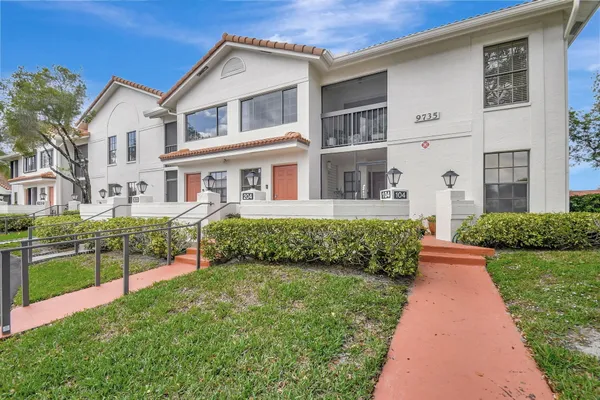 Property Slideshow image 3 of 70 | 9735 pavarotti ter 204 ter 204, Boynton Beach, FL, 33437