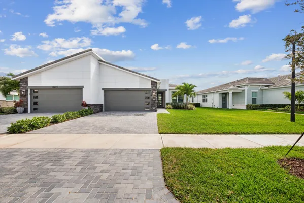 Property Slideshow image 2 of 40 | 10282 sw corvus ln, Port St Lucie, FL, 34987