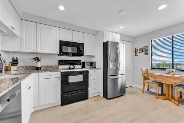 Property Slideshow image 3 of 79 | 14475 strathmore ln apt 703, Delray Beach, FL, 33446