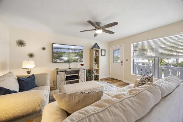 Property Slideshow image 3 of 37 | 2929 se ocean blvd 10510, Stuart, FL, 34996