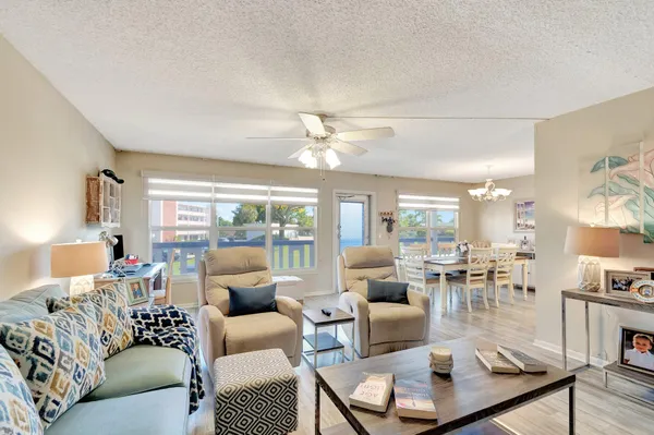 Property Slideshow image 2 of 50 | 212 greenbrier a, West Palm Beach, FL, 33417