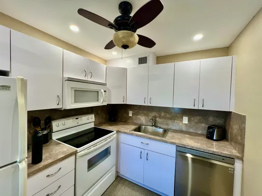 Property Slideshow image 3 of 52 | 4015 islewood d, Deerfield Beach, FL, 33442