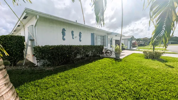 Property Slideshow image 3 of 64 | 5404 belleville rd, West Palm Beach, FL, 33417