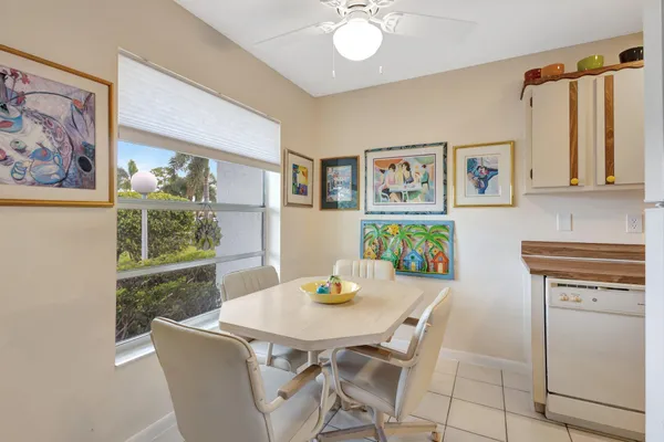 Property Slideshow image 3 of 27 | 5200 privet b pl b, Delray Beach, FL, 33484