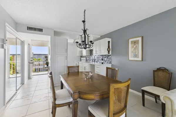 Property Slideshow image 3 of 67 | 2951 nw 46th ave 407, Lauderdale Lakes, FL, 33313