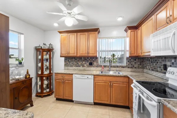Property Slideshow image 2 of 24 | 7 colonial club dr 300, Boynton Beach, FL, 33435