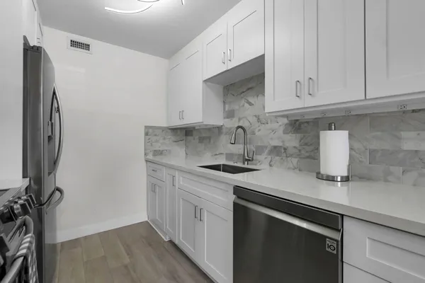 Property Slideshow image 3 of 62 | 1084 guildford e, Boca Raton, FL, 33434