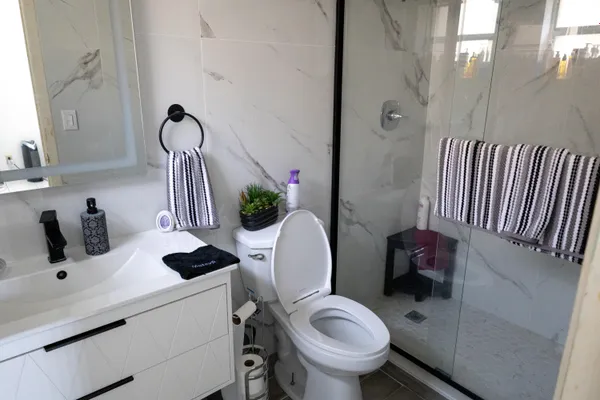 Property Slideshow image 2 of 19 | 106 lake helen dr, West Palm Beach, FL, 33411