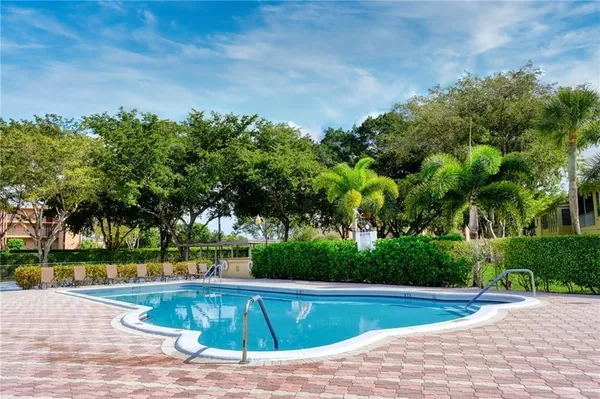 Property Slideshow image 3 of 26 | 251 nw 76th ave 105, Margate, FL, 33063