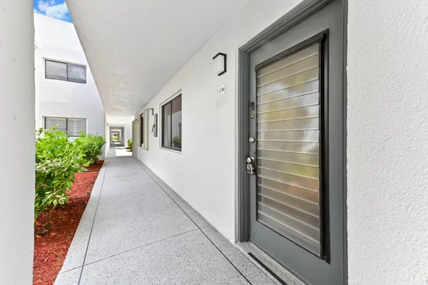 Property Slideshow image 3 of 16 | 15054 ashland way 84, Delray Beach, FL, 33484