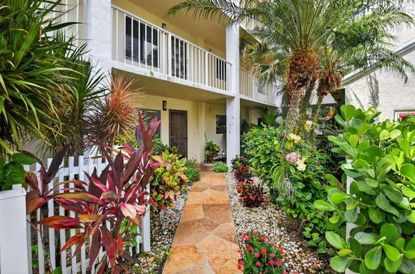 Property Slideshow image 3 of 60 | 7270 ashford pl apt 104, Delray Beach, FL, 33446