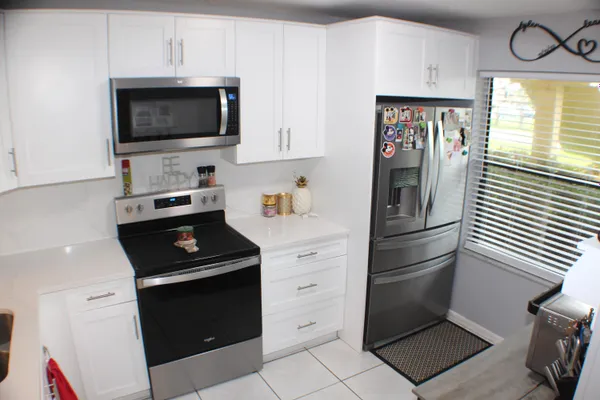 Property Slideshow image 3 of 18 | 4712 lucerne lakes blvd 101, Lake Worth, FL, 33467